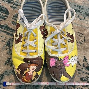 Yellow painted squirrel shoes- women’s size 7